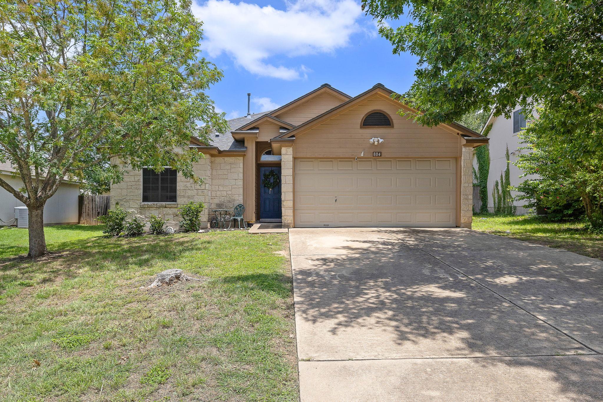 804 Maplecreek Dr, Leander, TX 78641