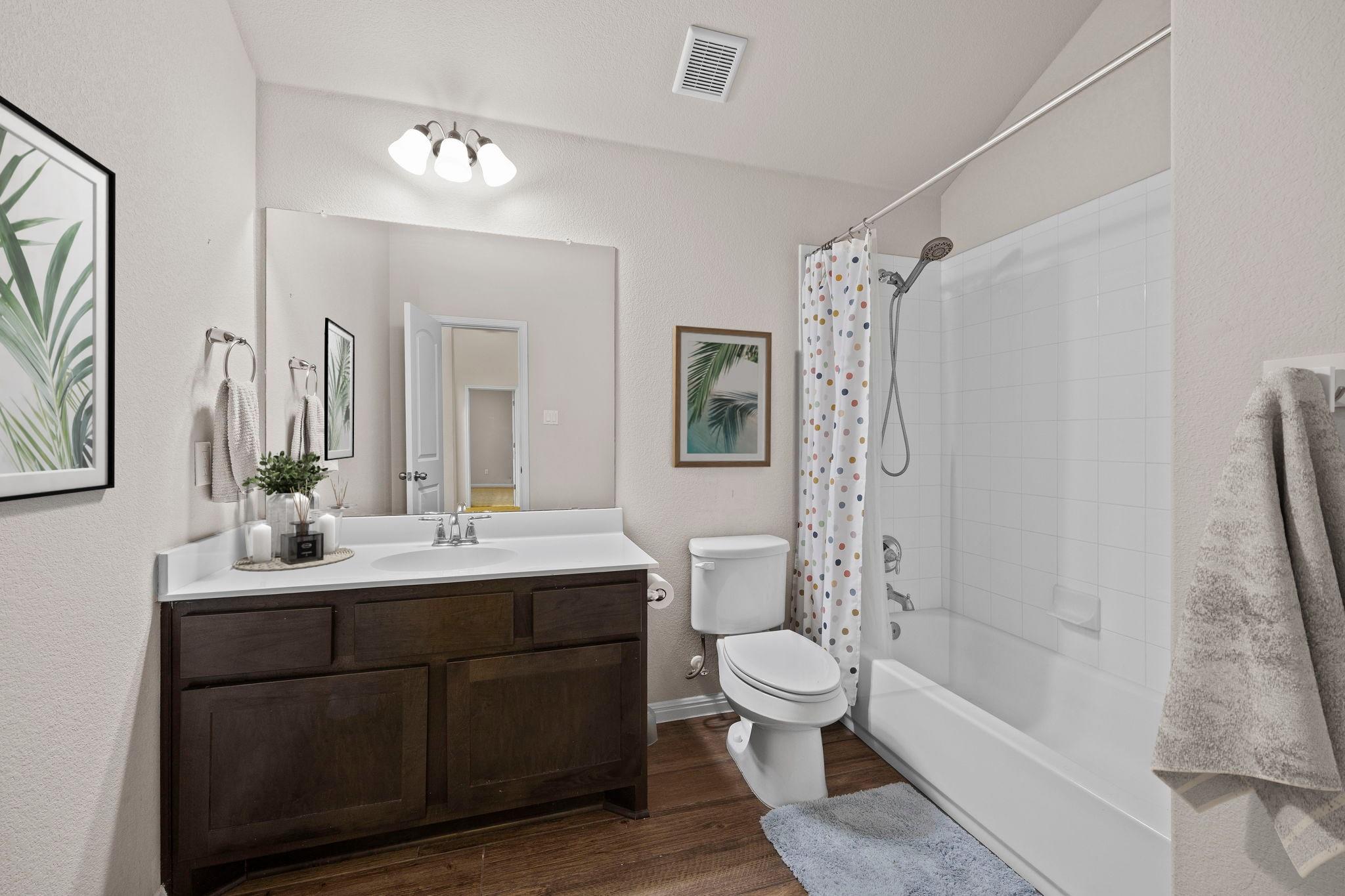 131 Mount Ellen St, Hutto, TX 78634