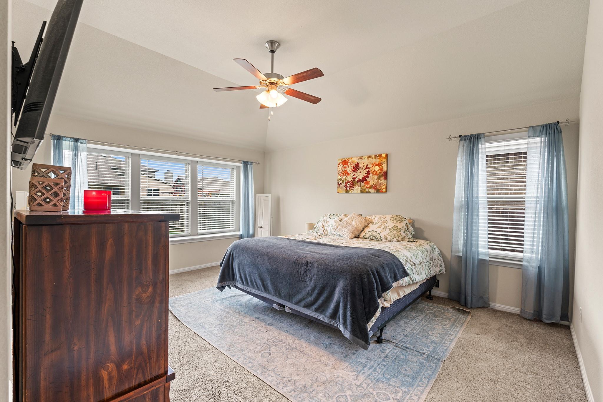 543 Tanda Ln, Hutto, TX 78634