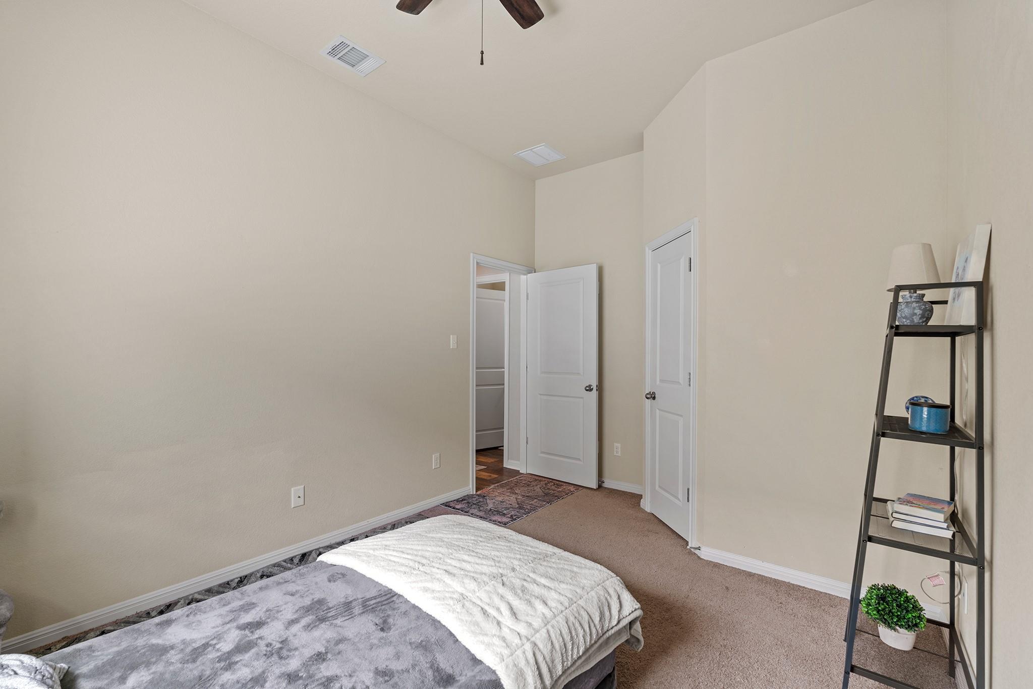 543 Tanda Ln, Hutto, TX 78634