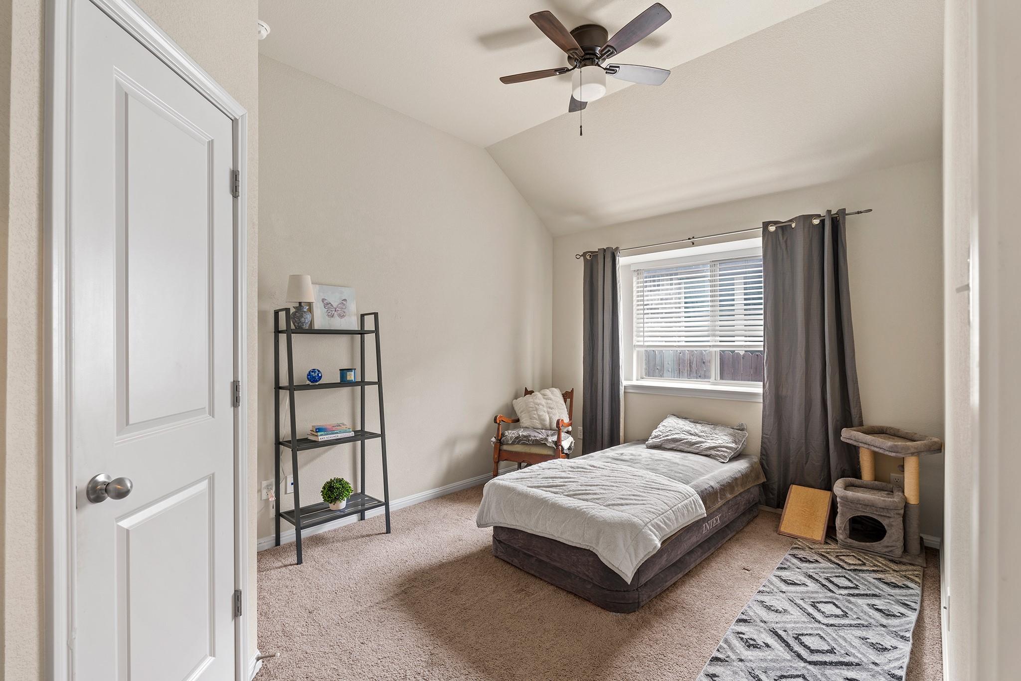 543 Tanda Ln, Hutto, TX 78634