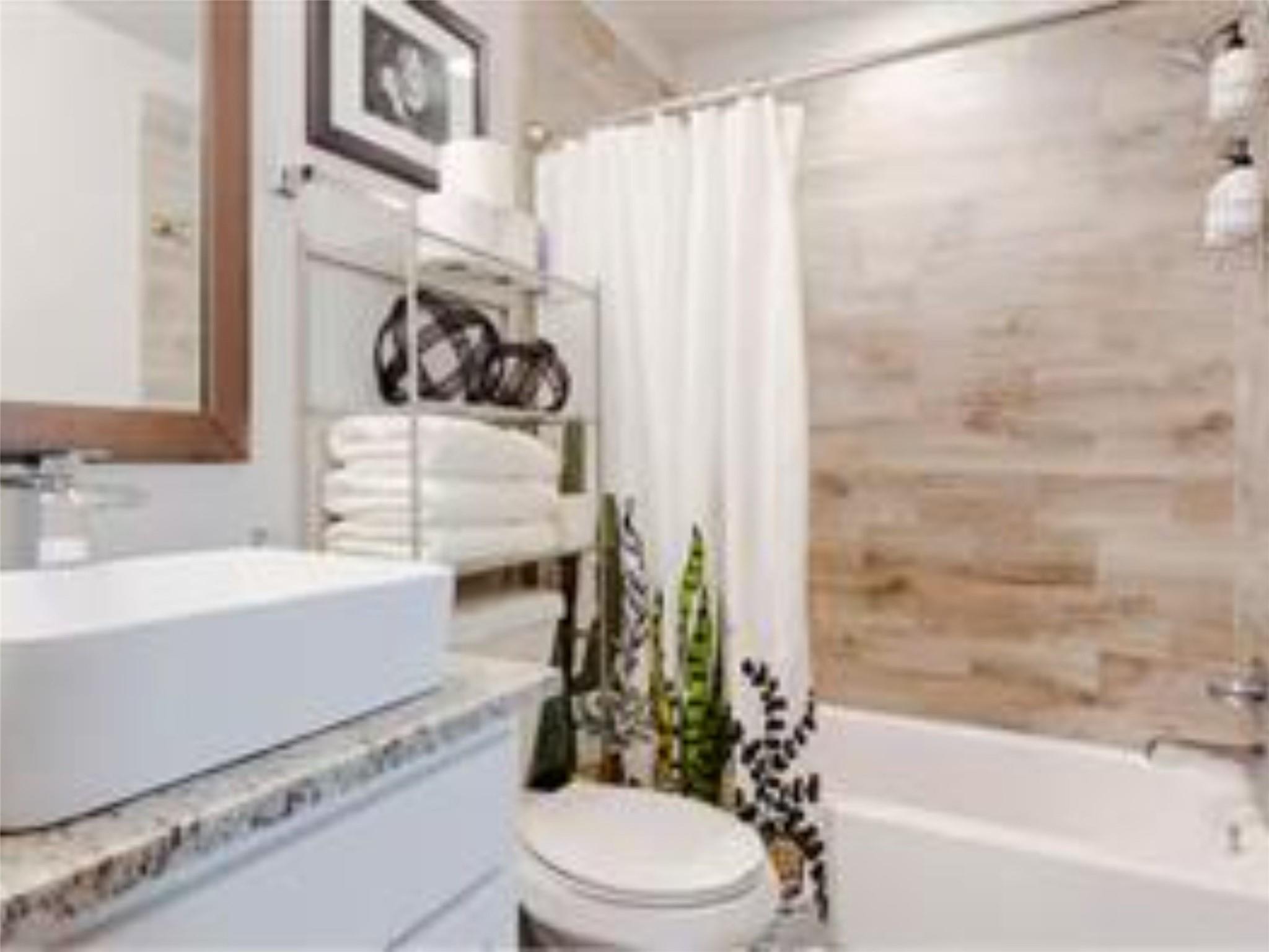 1139 1/2 Poquito Street St # 3, Austin, TX 78702