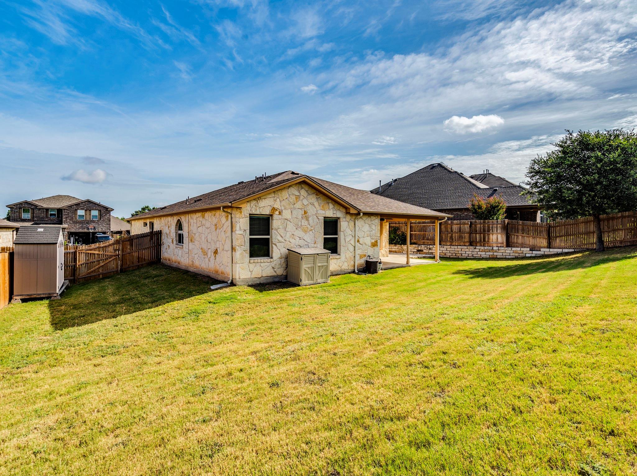 508 Alsatian Ln, Leander, TX 78641