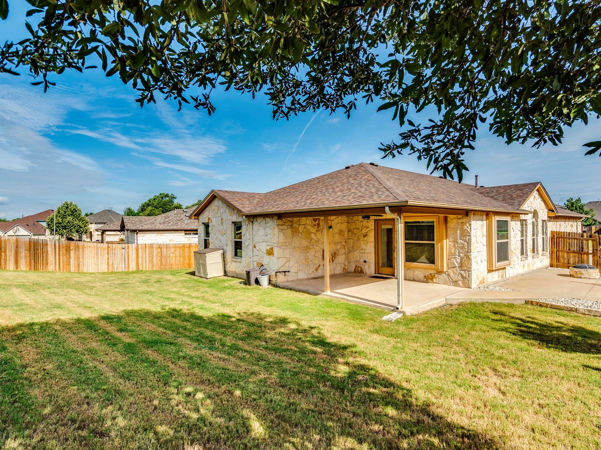 508 Alsatian Ln, Leander, TX 78641