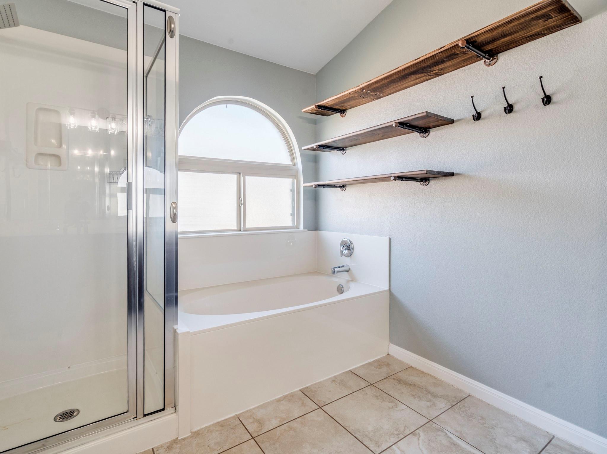 508 Alsatian Ln, Leander, TX 78641