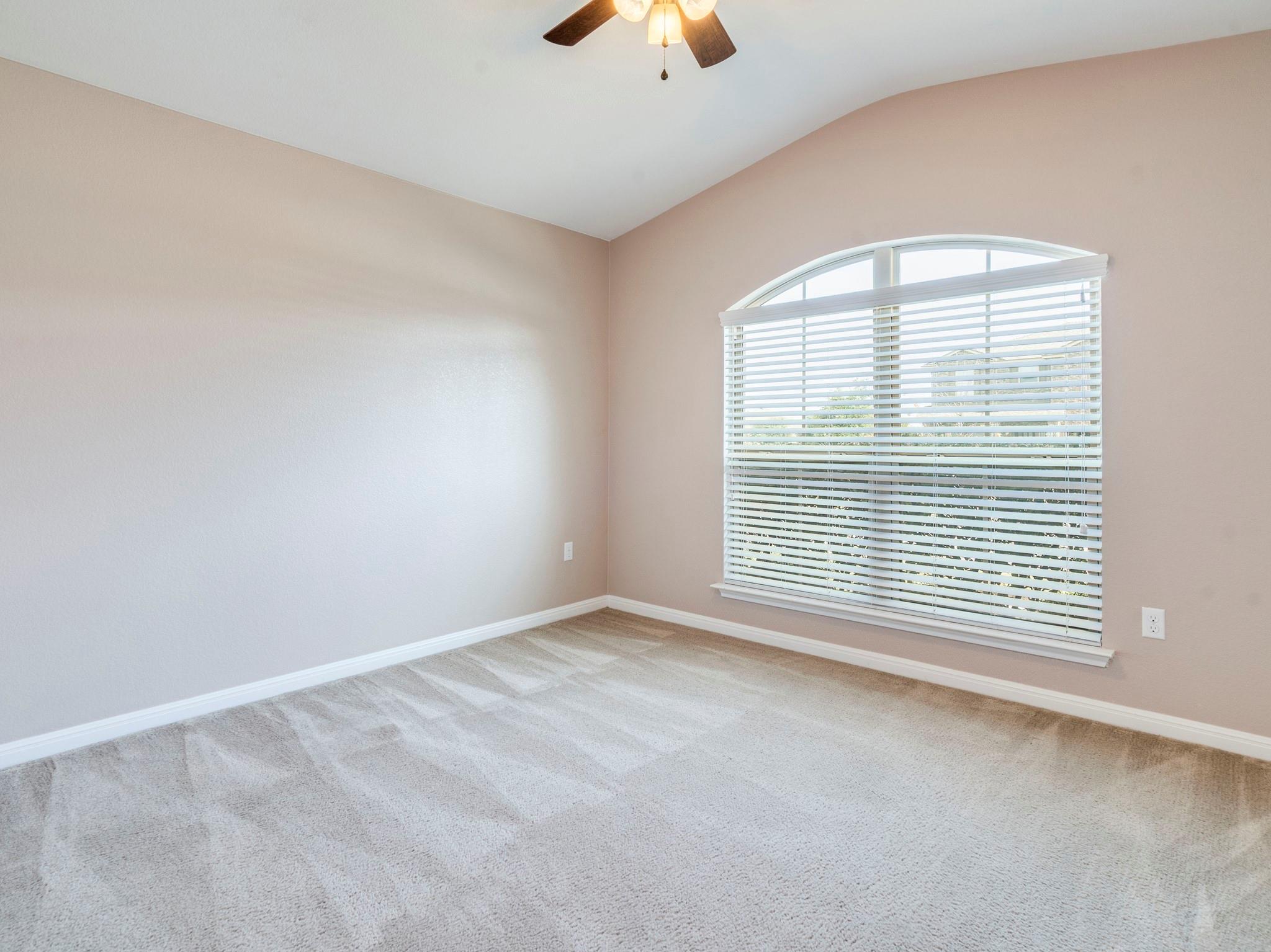 508 Alsatian Ln, Leander, TX 78641