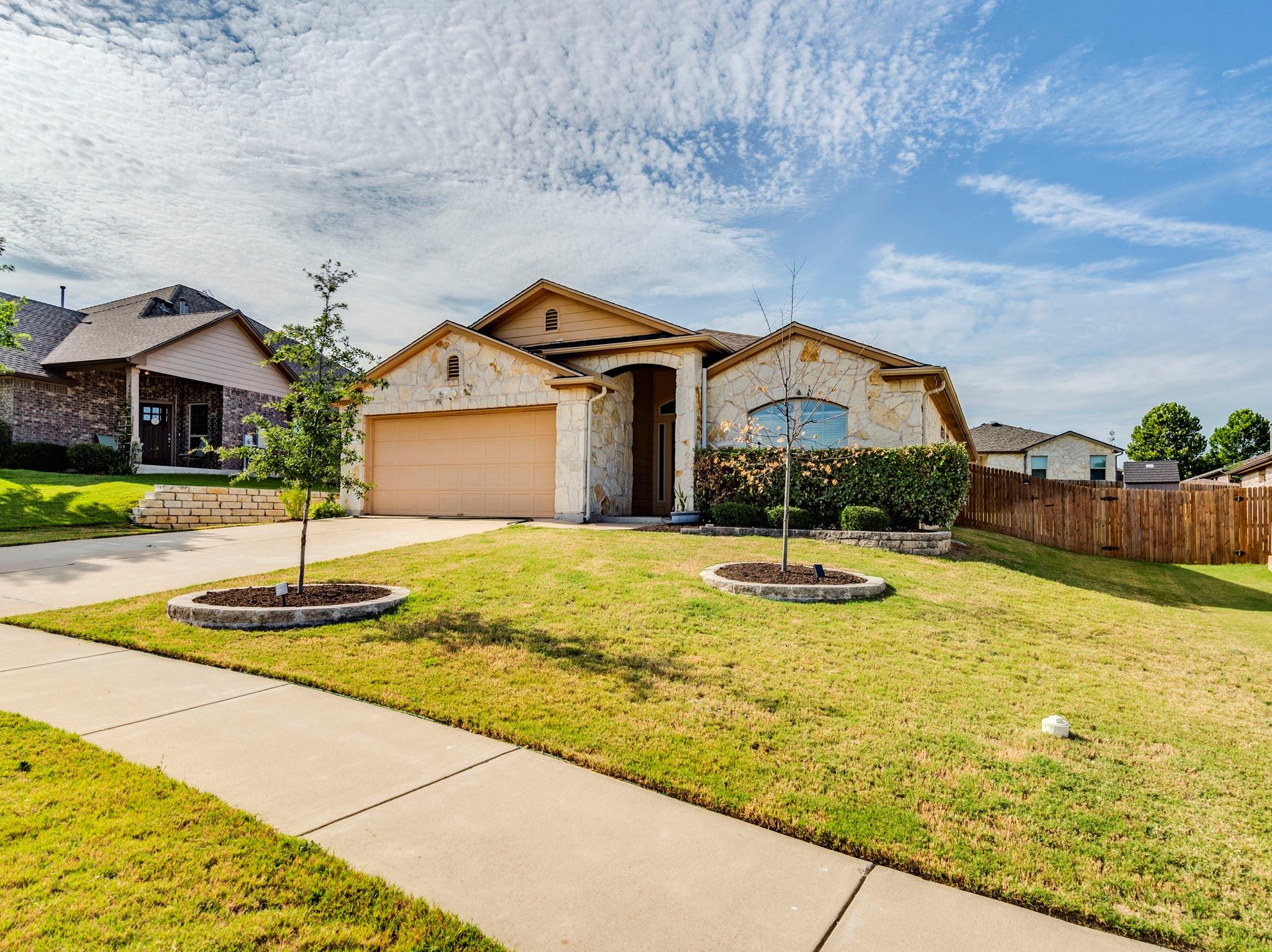 508 Alsatian Ln, Leander, TX 78641