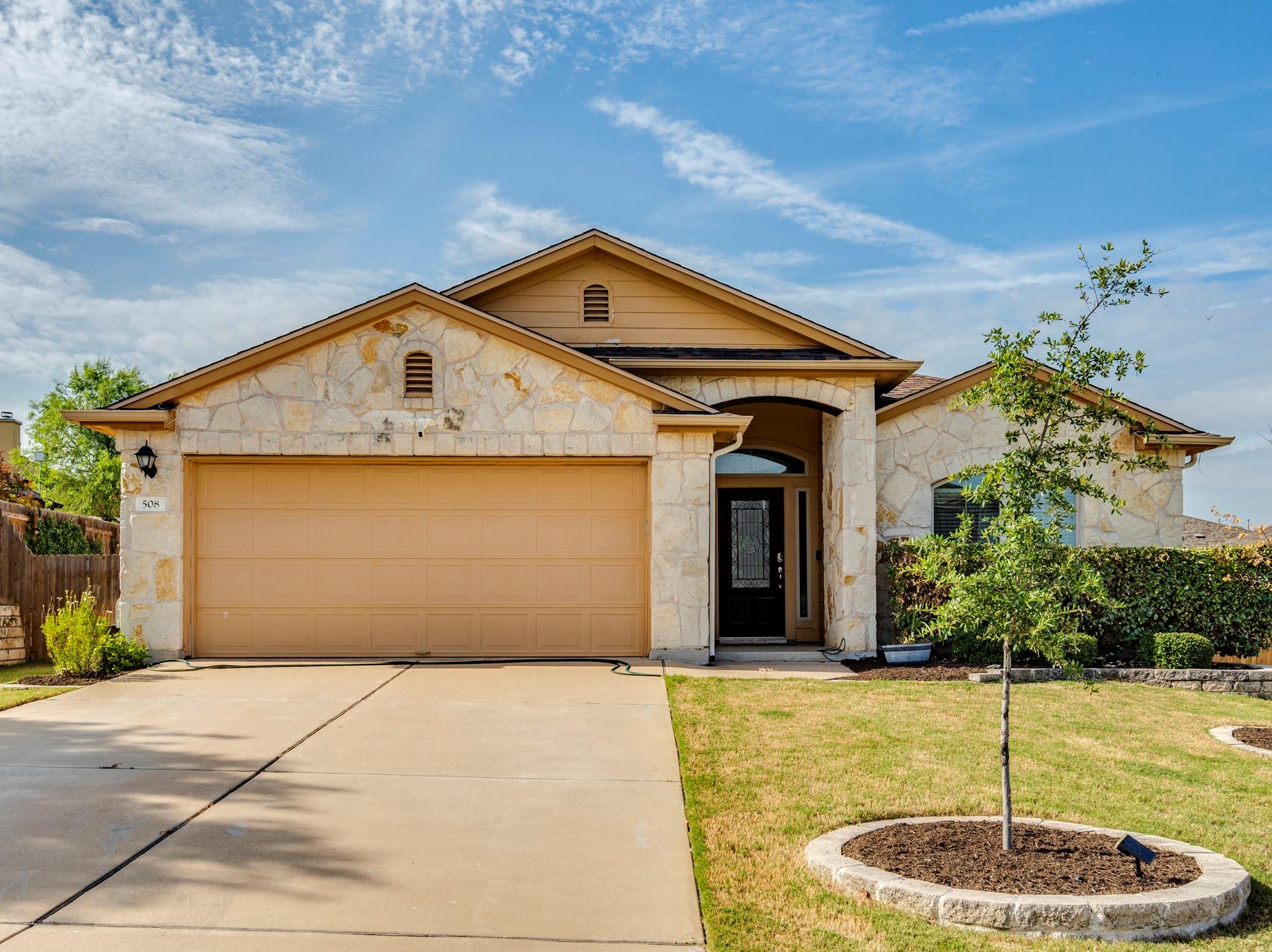 508 Alsatian Ln, Leander, TX 78641