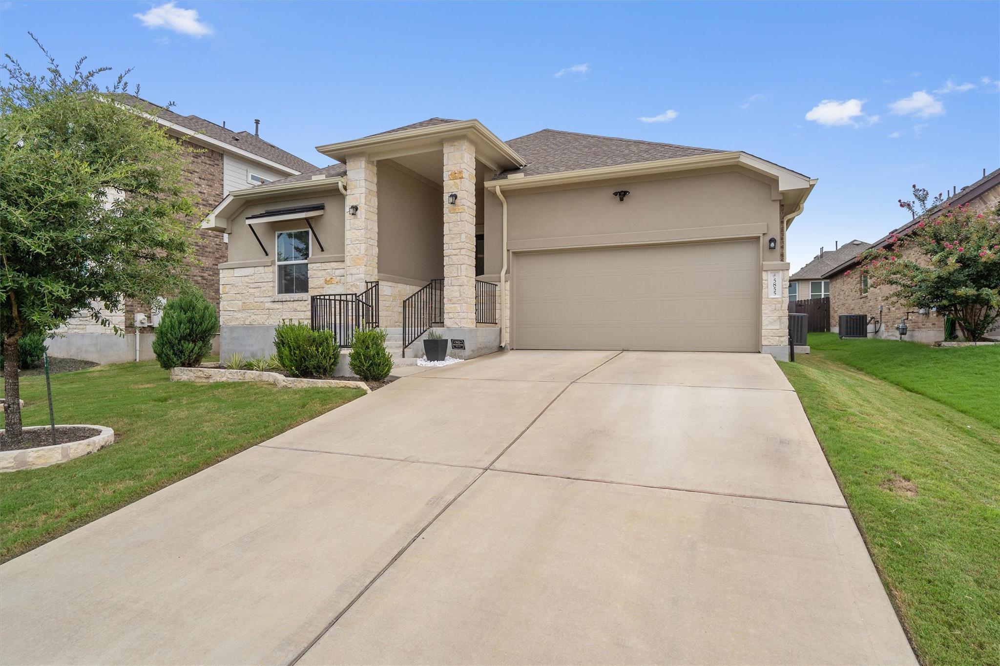 5855 San Savino Dr, Round Rock, TX 78665