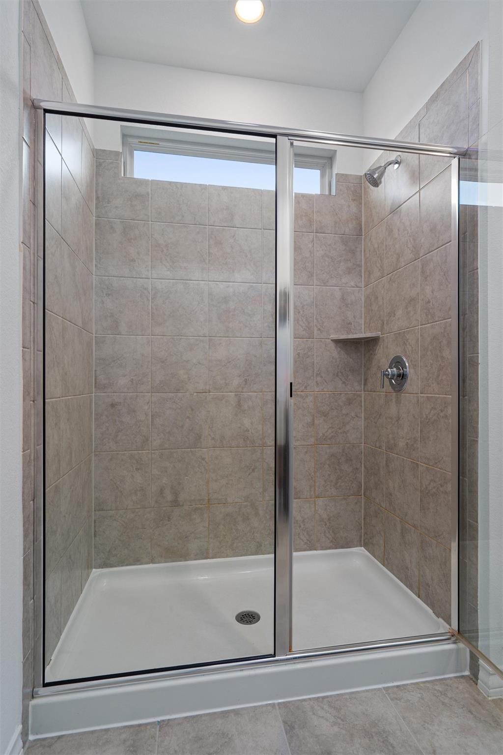 213 Stinchcomb Rd, Hutto, TX 78634