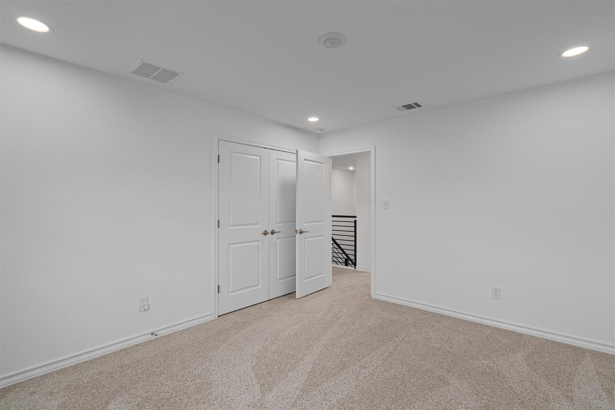 213 Stinchcomb Rd, Hutto, TX 78634