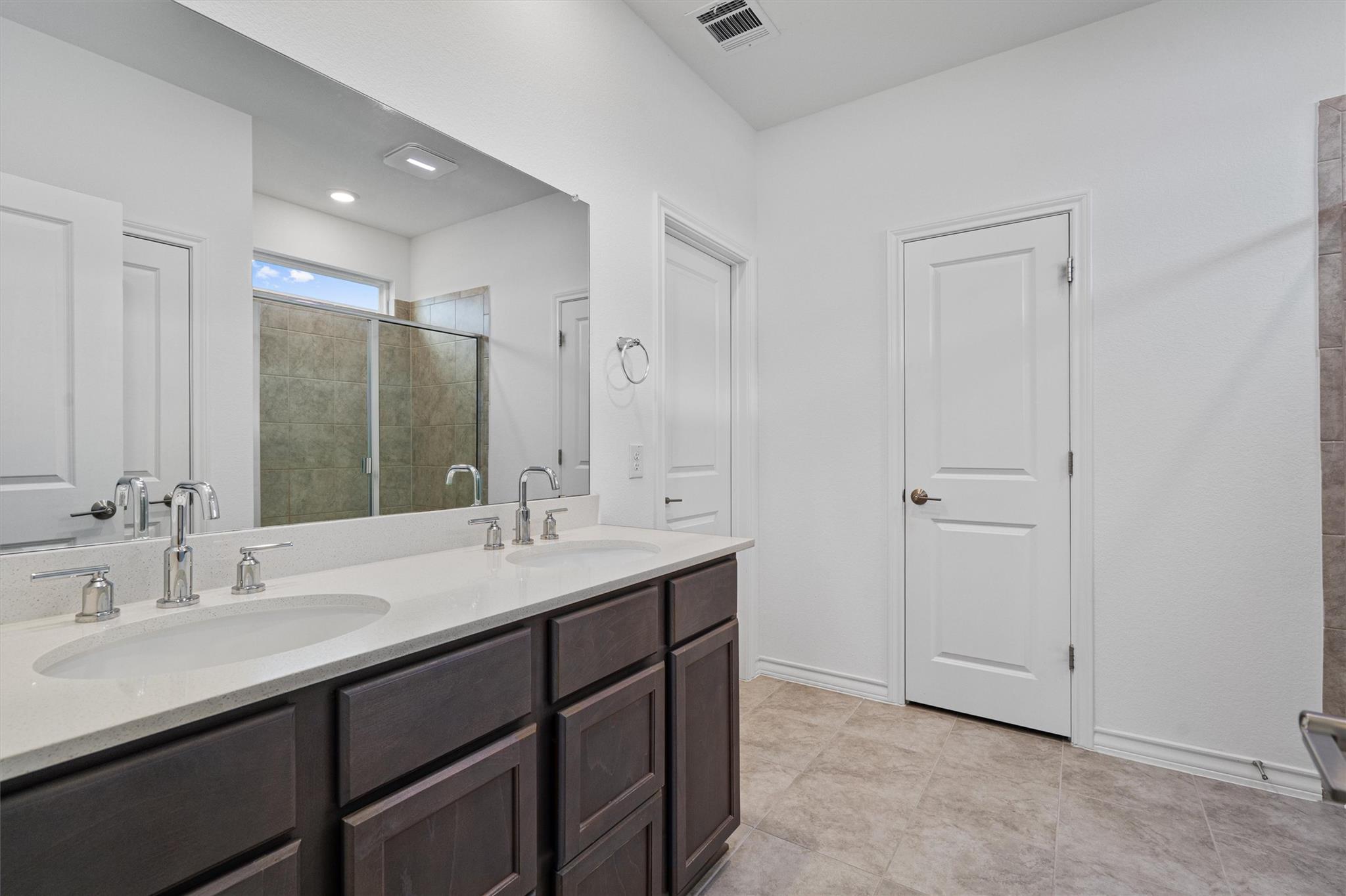 213 Stinchcomb Rd, Hutto, TX 78634