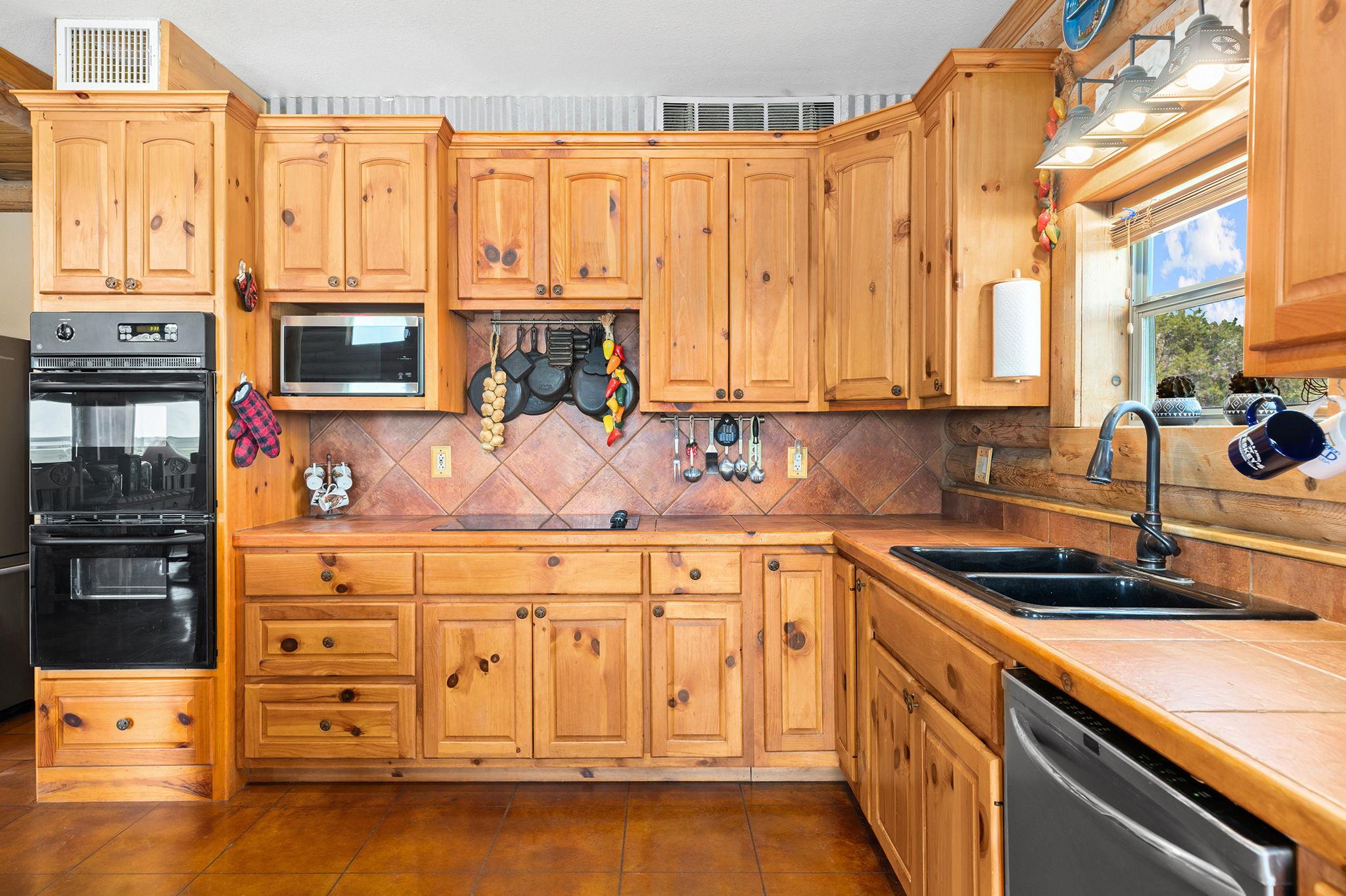 3295 County Road 206, Lampasas, TX 76550