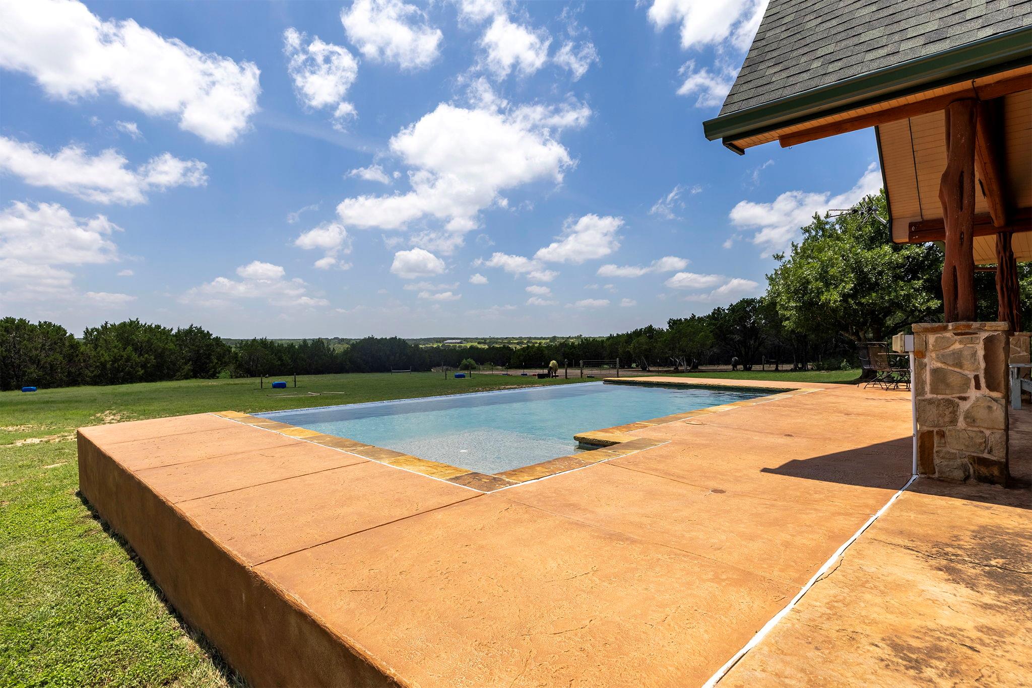 3295 County Road 206, Lampasas, TX 76550