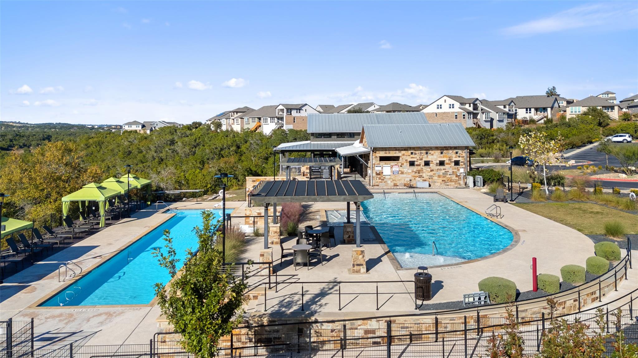 6220 Sontag Dr, Austin, TX 78738