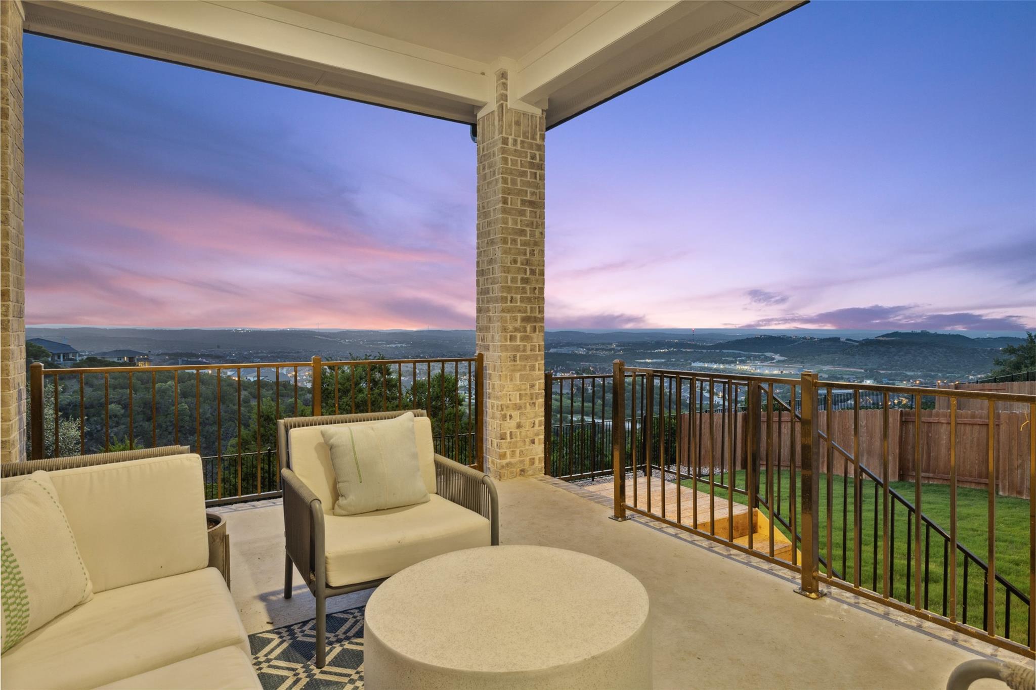 6220 Sontag Dr, Austin, TX 78738