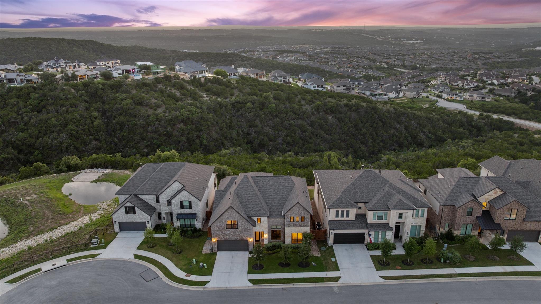 6220 Sontag Dr, Austin, TX 78738