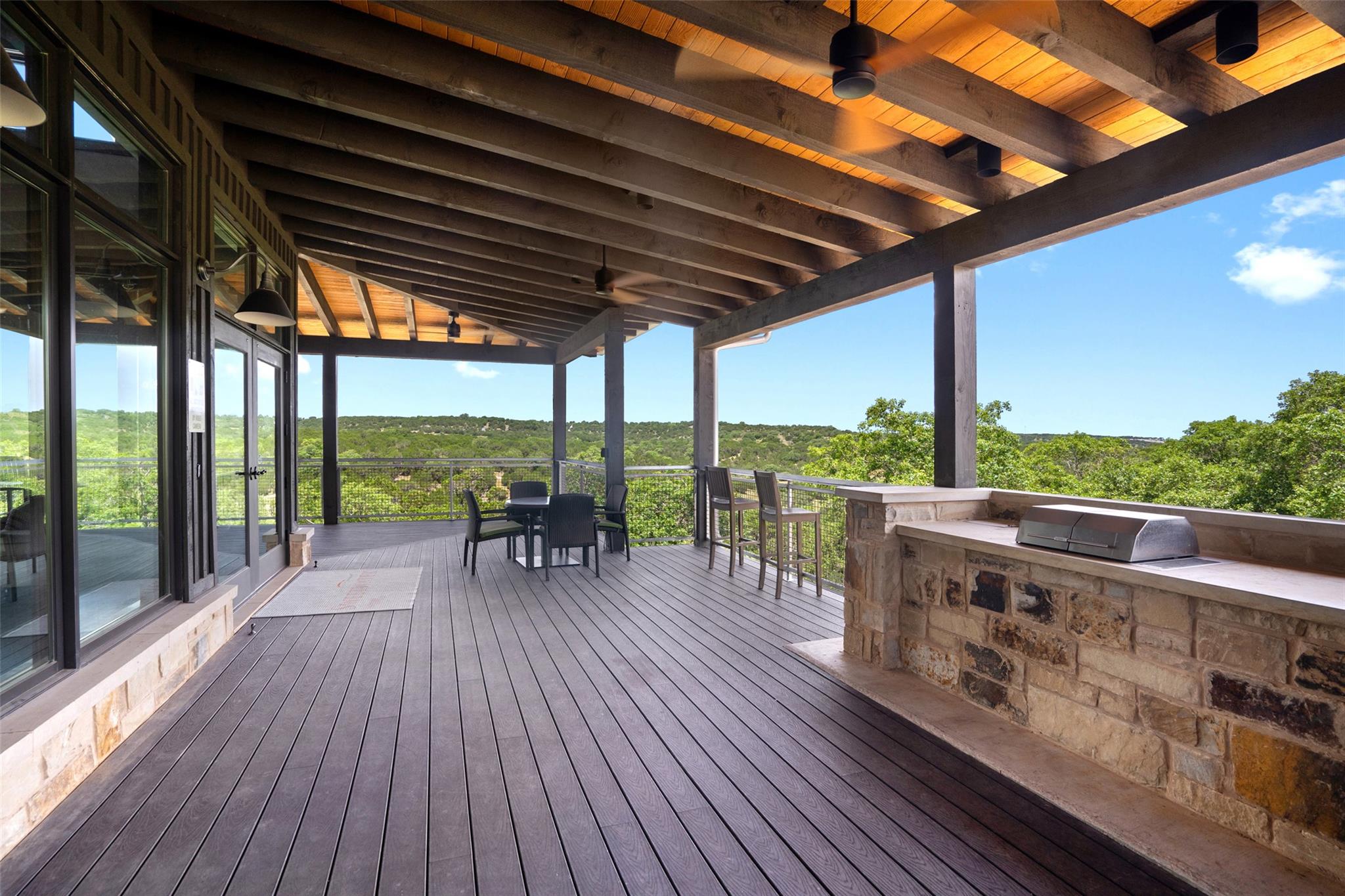 6220 Sontag Dr, Austin, TX 78738