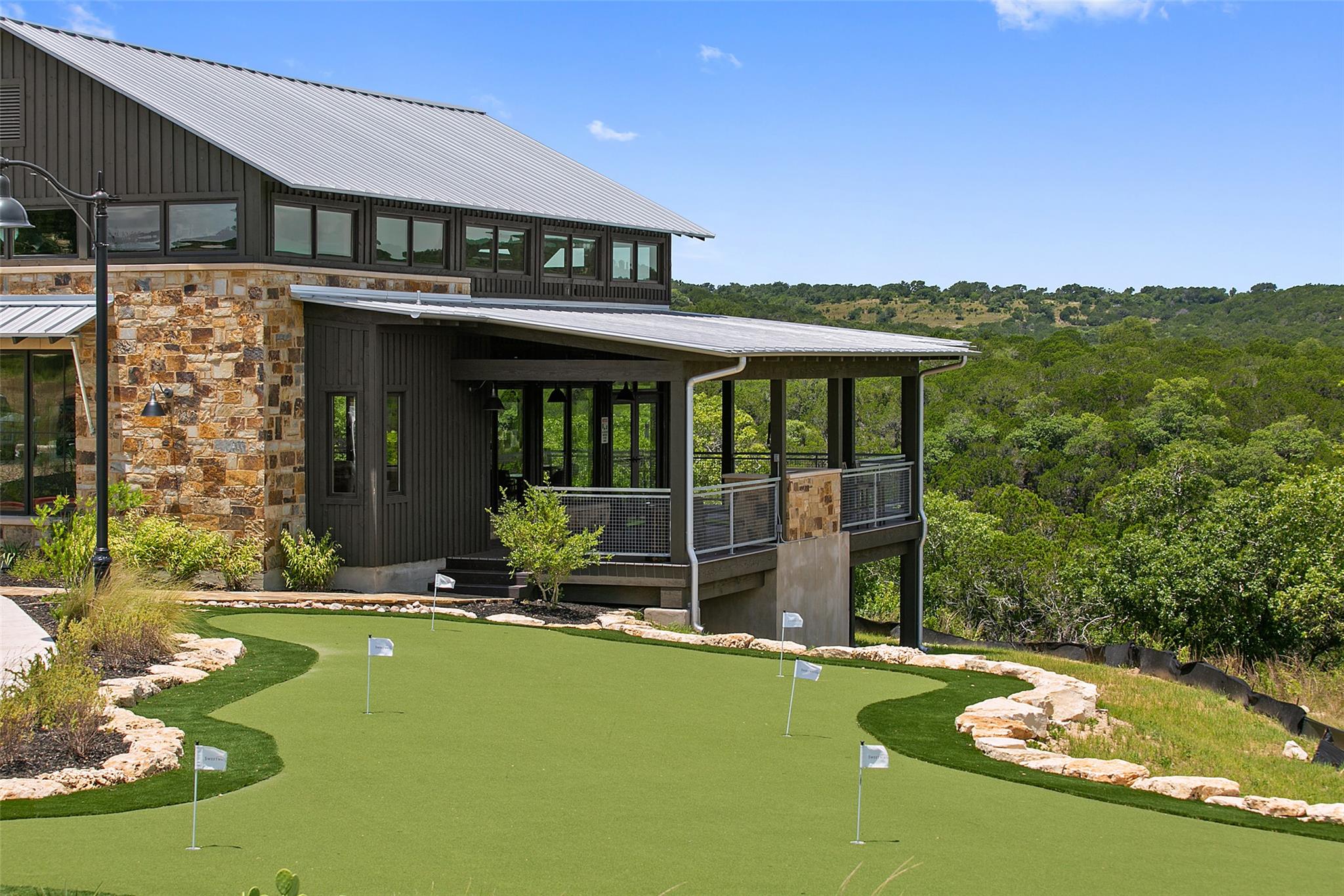 6220 Sontag Dr, Austin, TX 78738