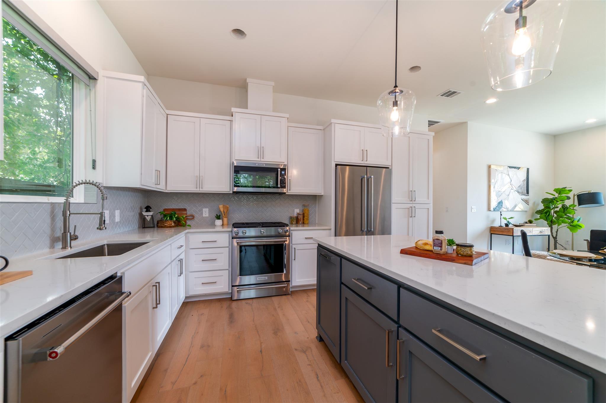 709 W St Elmo Rd # 2, Austin, TX 78745