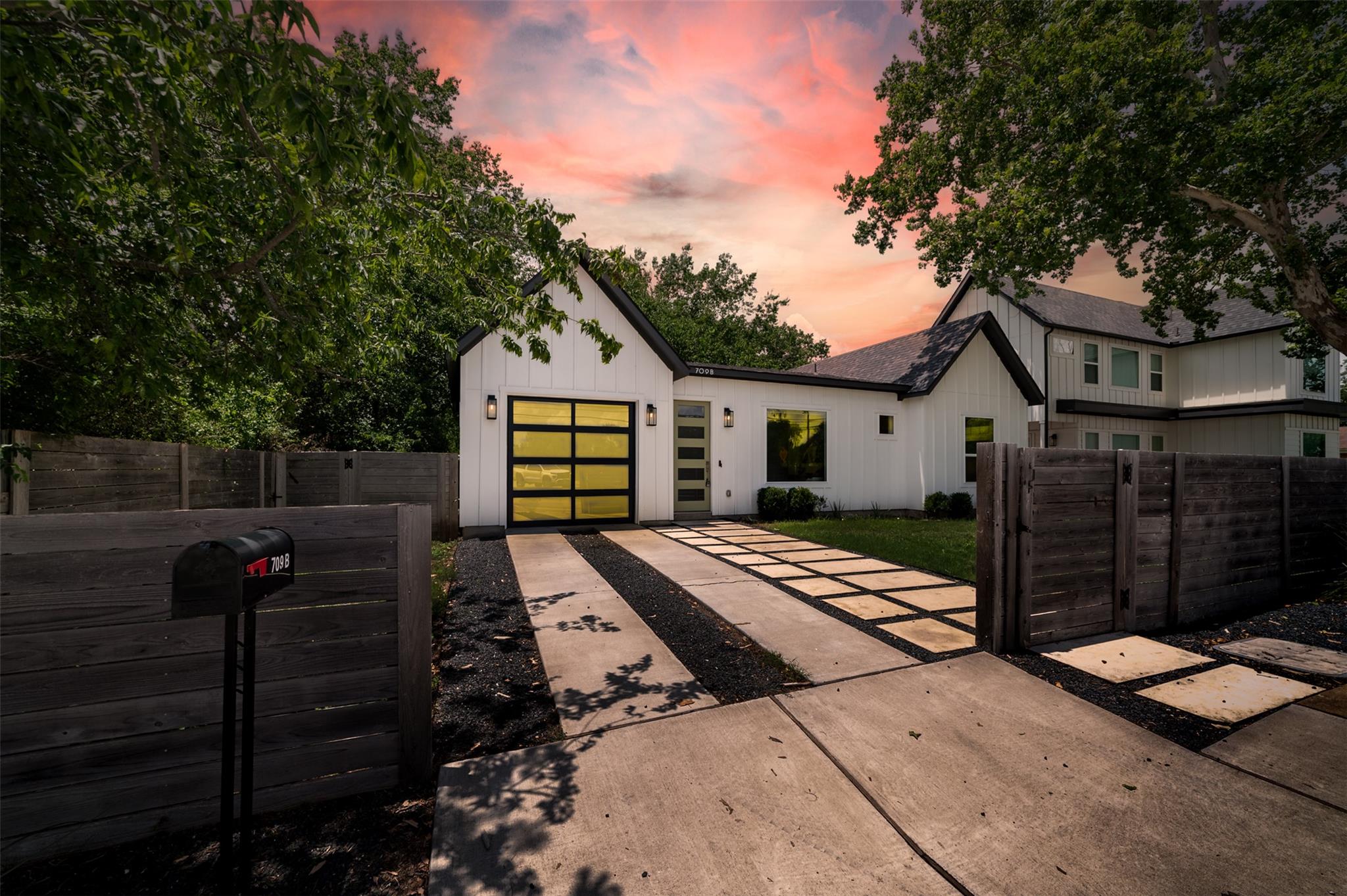 709 W St Elmo Rd # 2, Austin, TX 78745