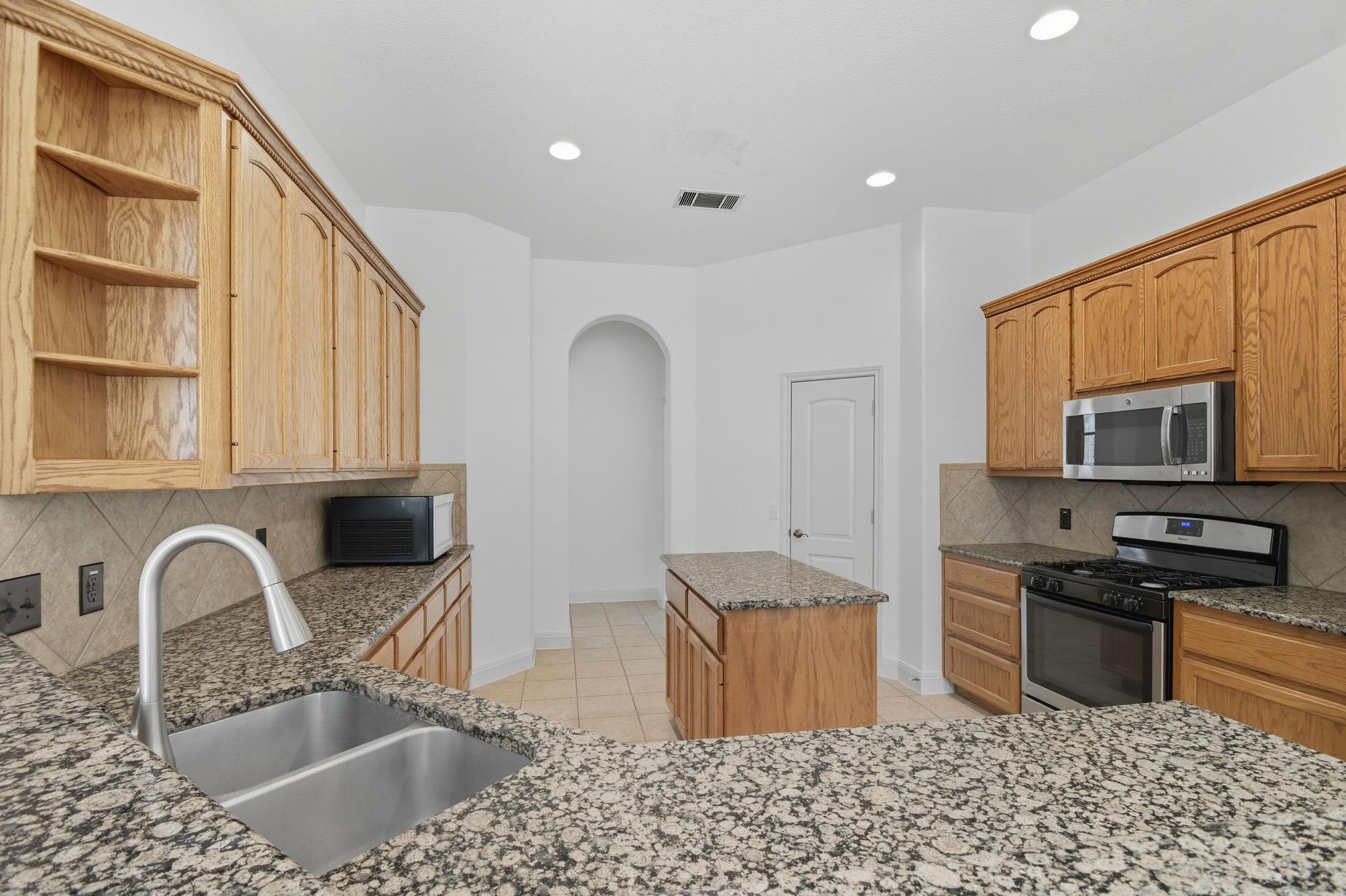 117 Hornsby Trl, Bastrop, TX 78602