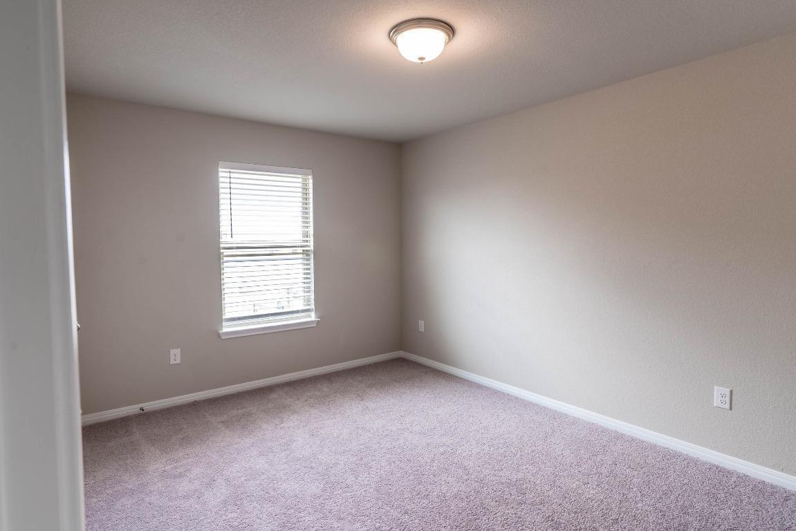 324 Rend Dr, Leander, TX 78641