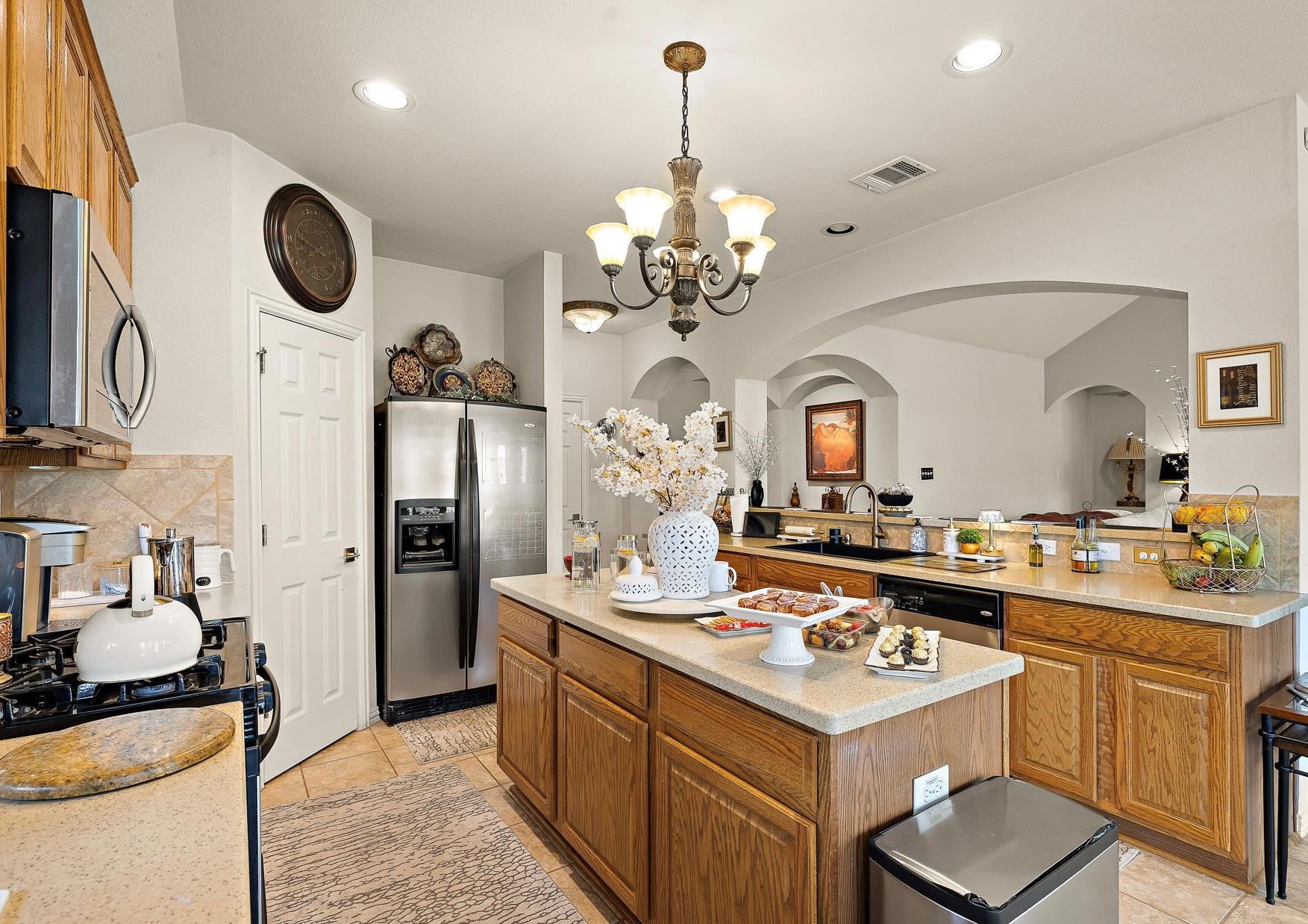 2501 Aspen Meadow Rd, Leander, TX 78641