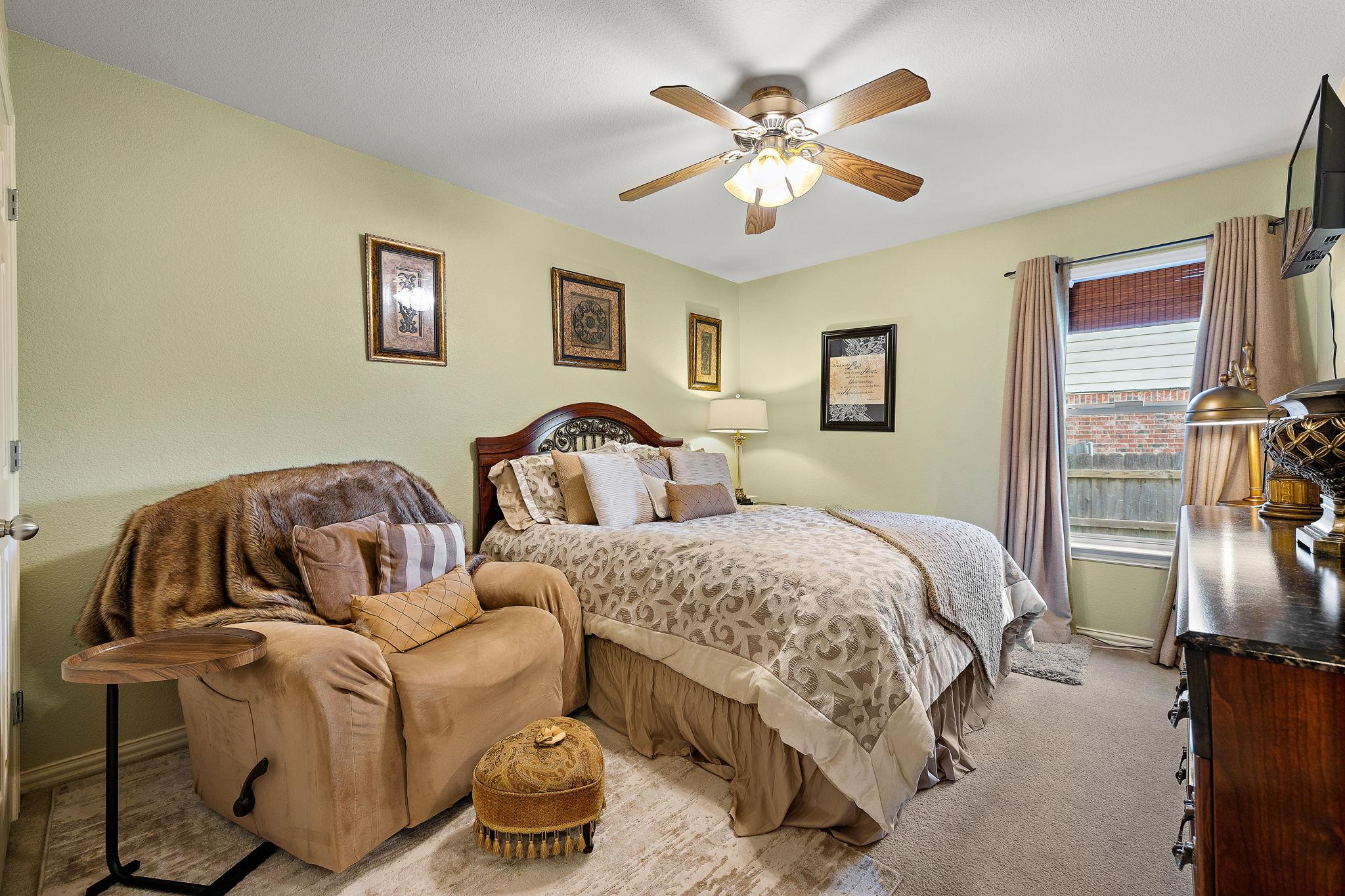 2501 Aspen Meadow Rd, Leander, TX 78641