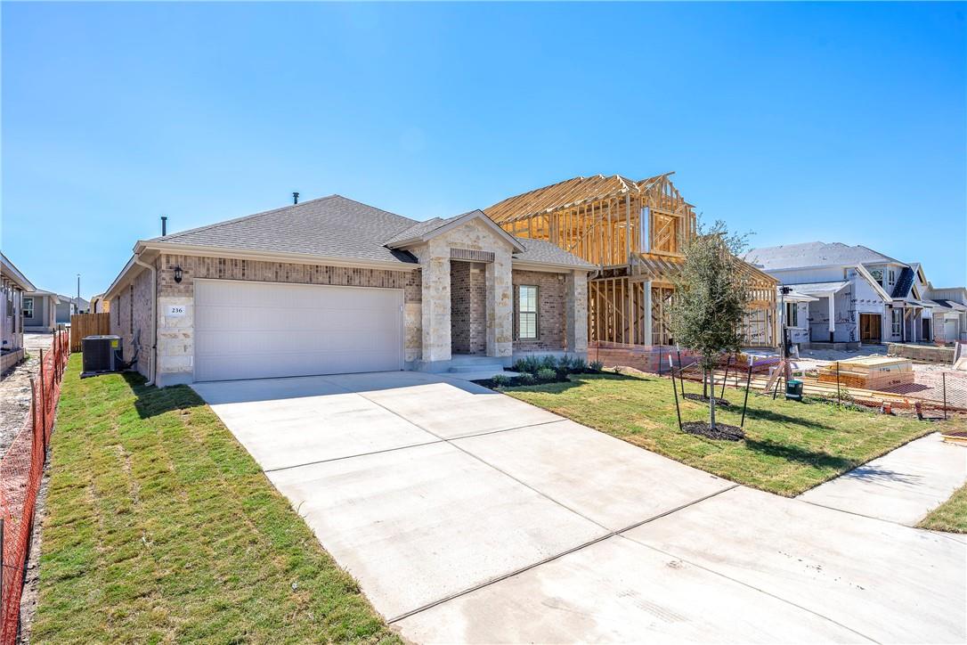 236 Tanda Ln, Hutto, TX 78634