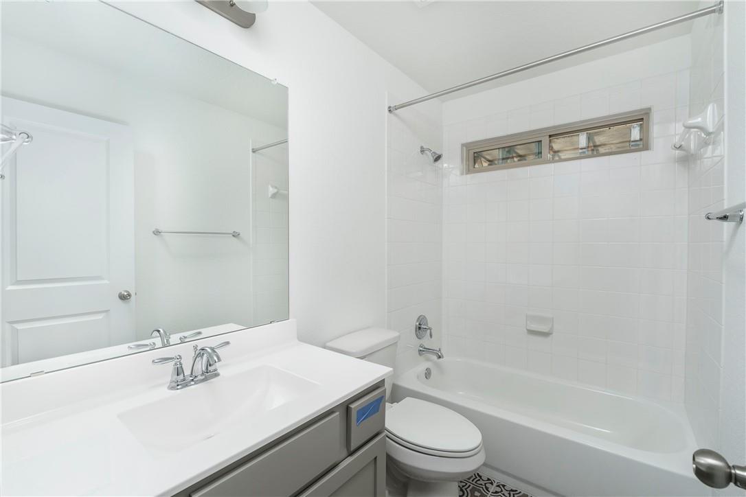 236 Tanda Ln, Hutto, TX 78634