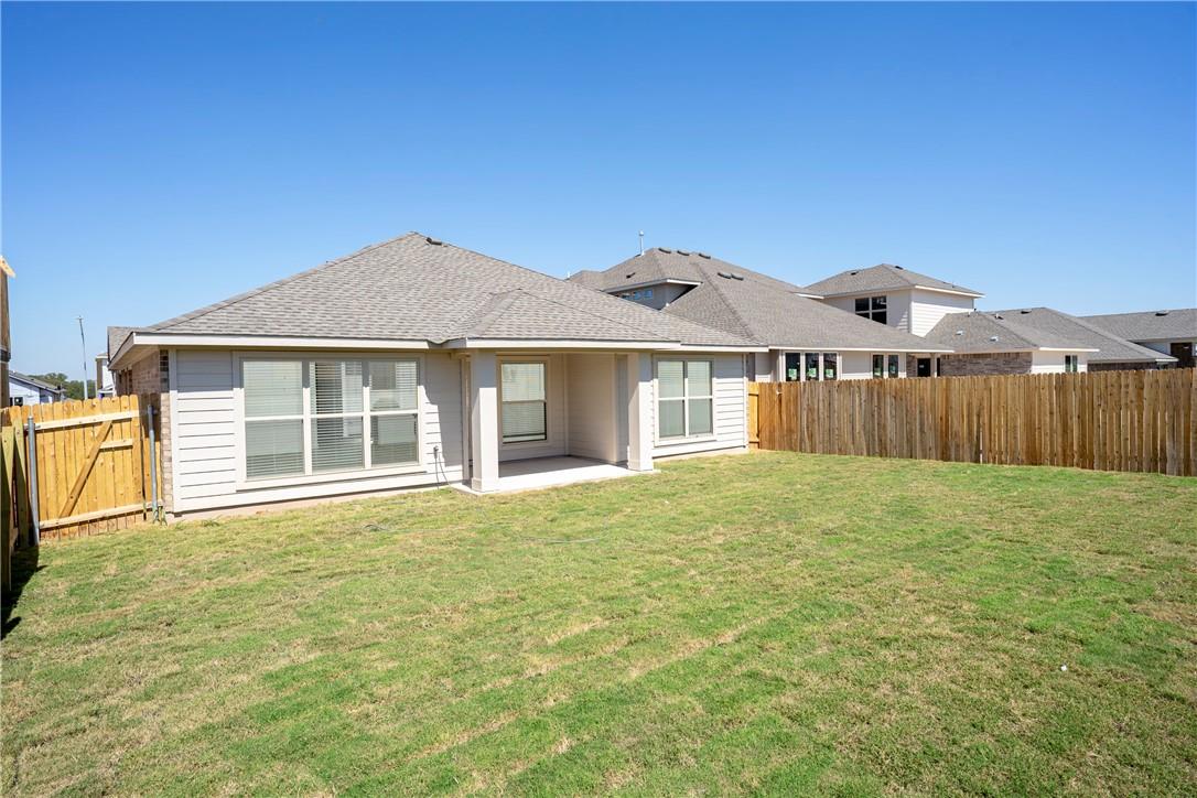 236 Tanda Ln, Hutto, TX 78634