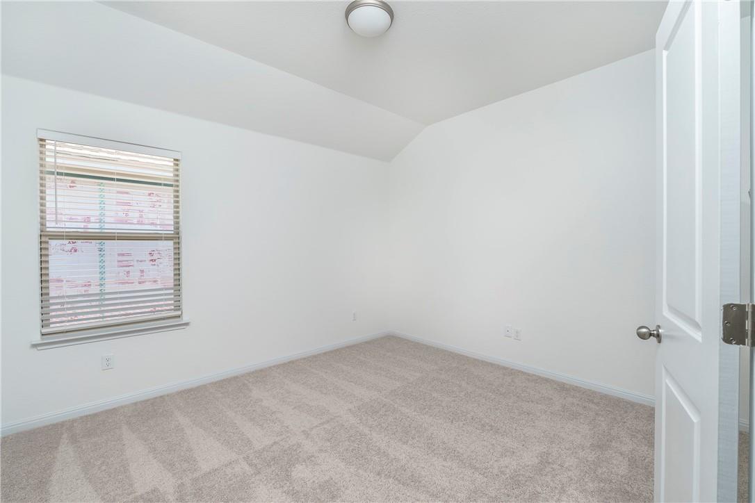 236 Tanda Ln, Hutto, TX 78634