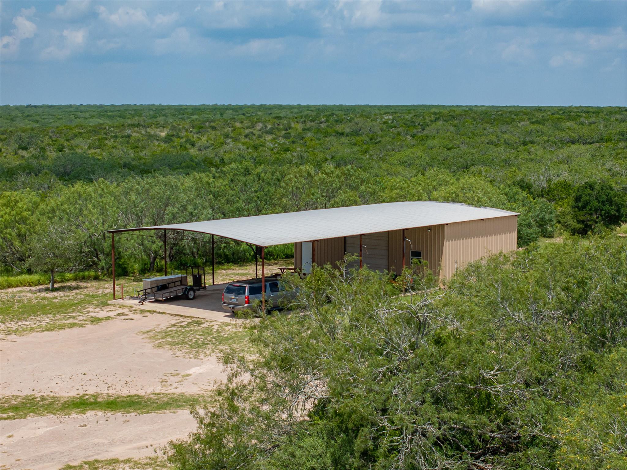 817 Highway 59 S., George West, TX 78022