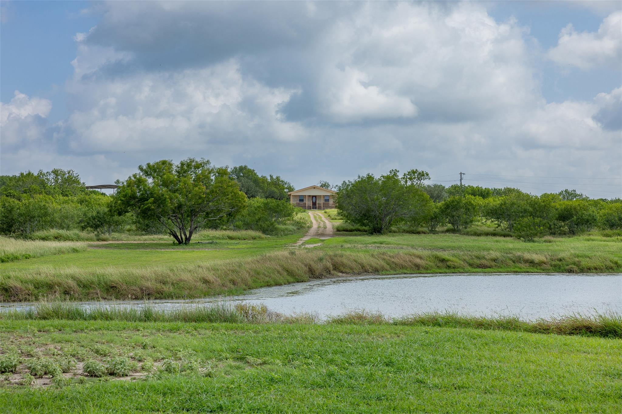 817 Highway 59 S., George West, TX 78022