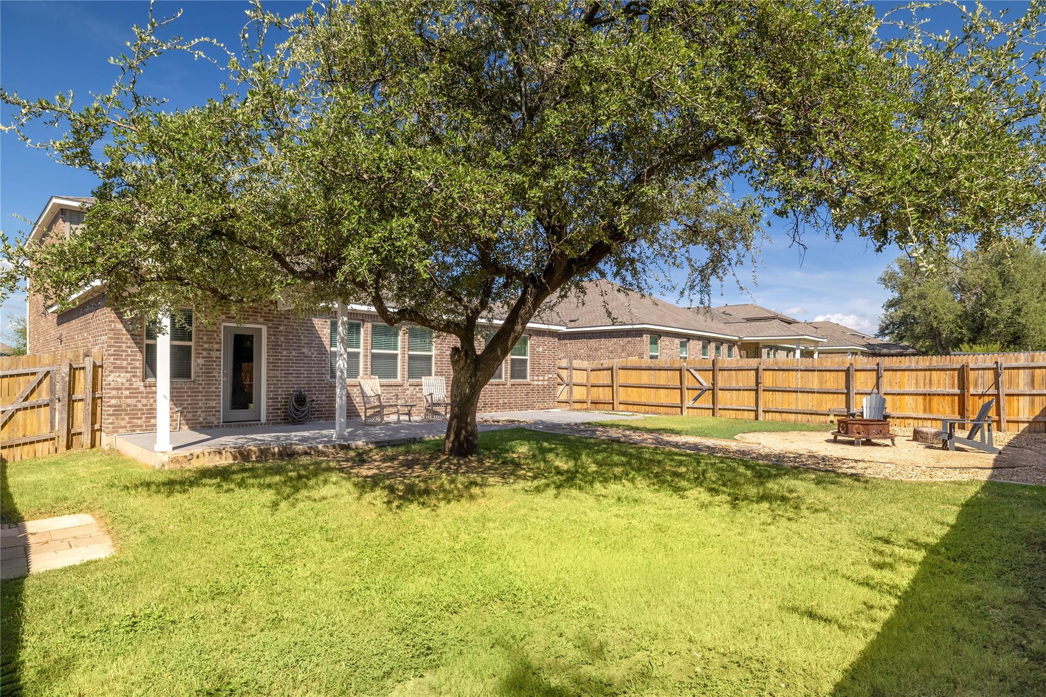 1324 Eagle Ray St, Leander, TX 78641