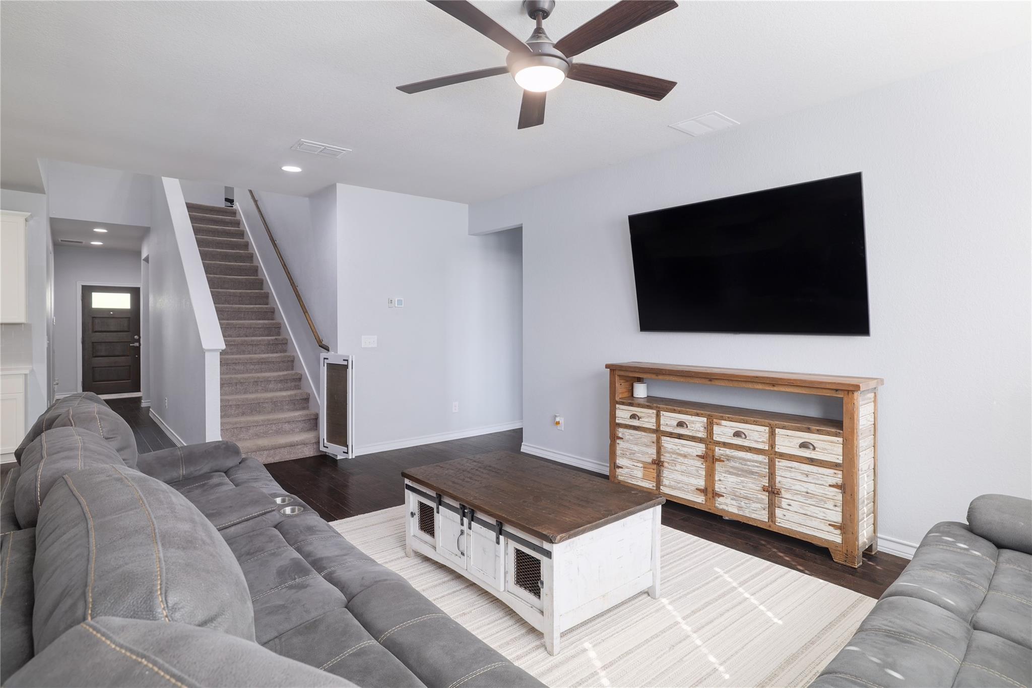 1324 Eagle Ray St, Leander, TX 78641