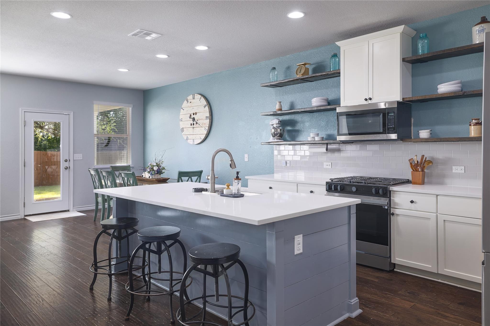 1324 Eagle Ray St, Leander, TX 78641