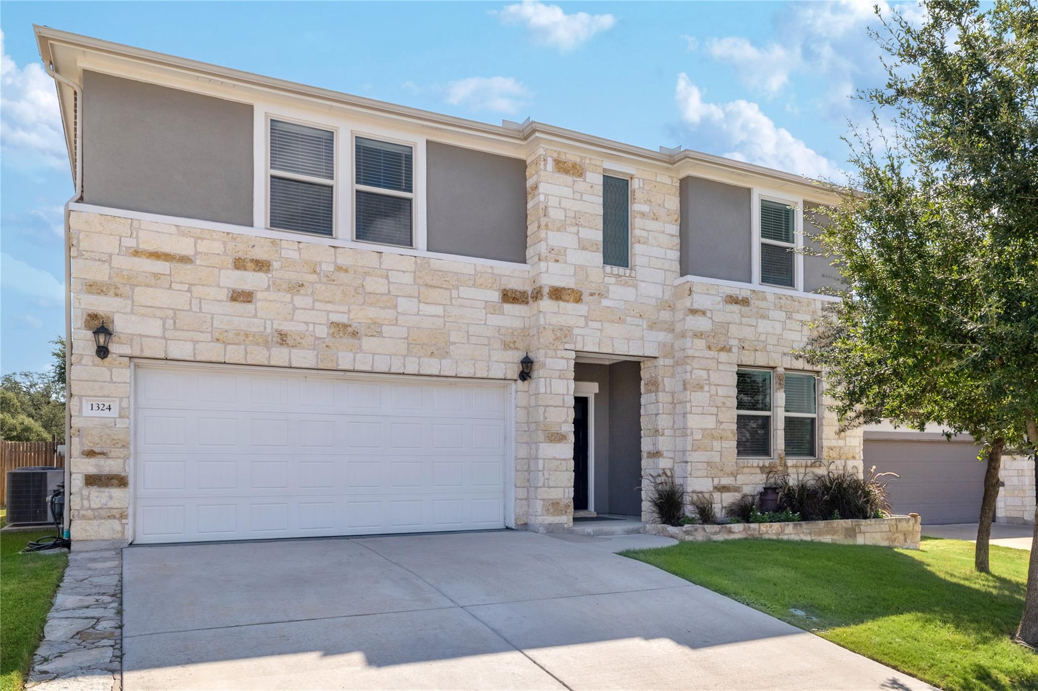 1324 Eagle Ray St, Leander, TX 78641