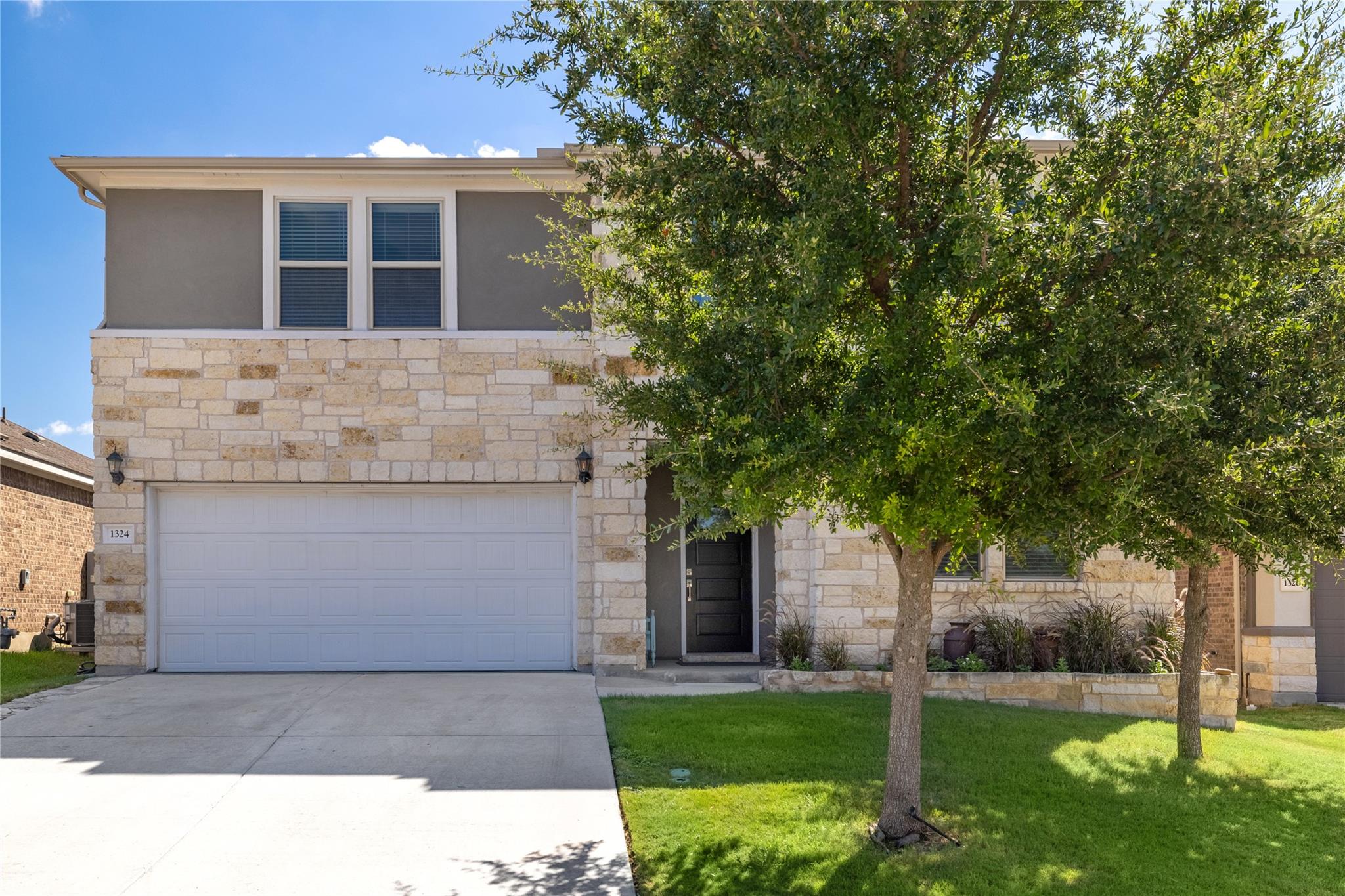 1324 Eagle Ray St, Leander, TX 78641