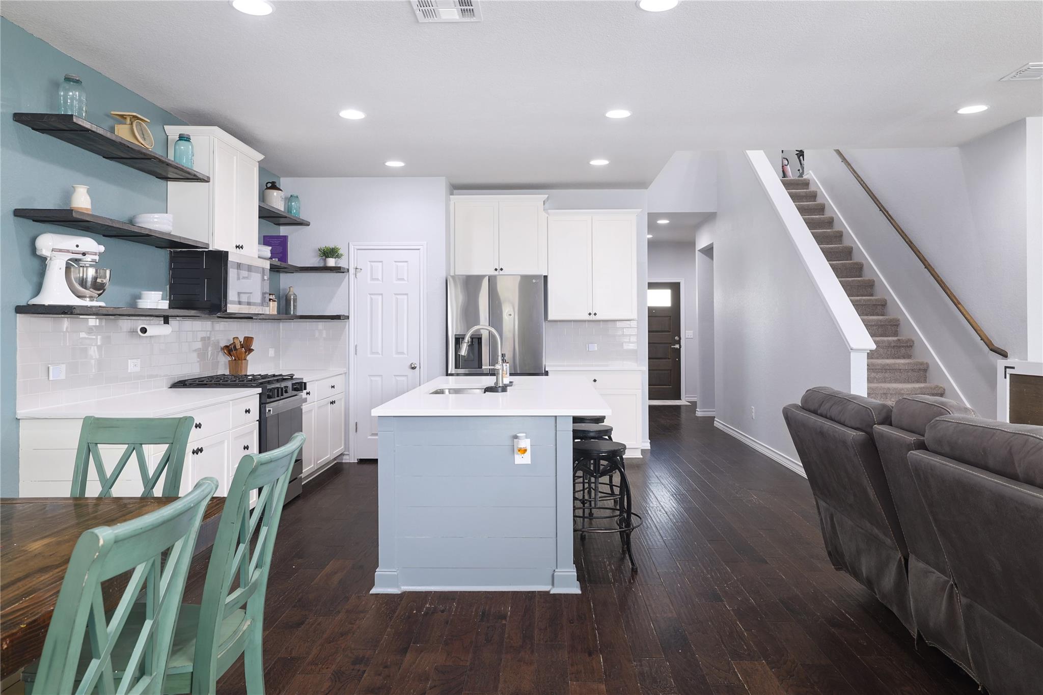 1324 Eagle Ray St, Leander, TX 78641