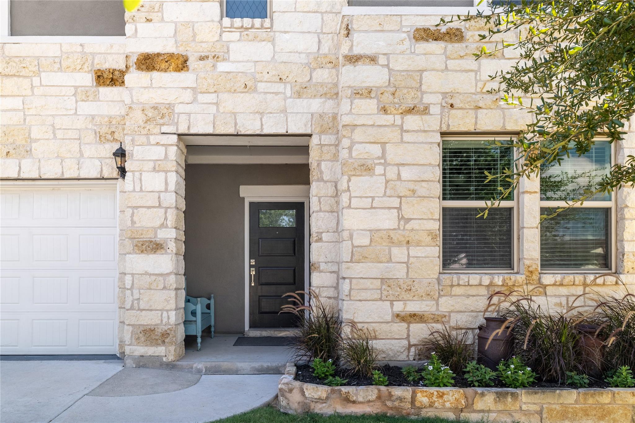 1324 Eagle Ray St, Leander, TX 78641