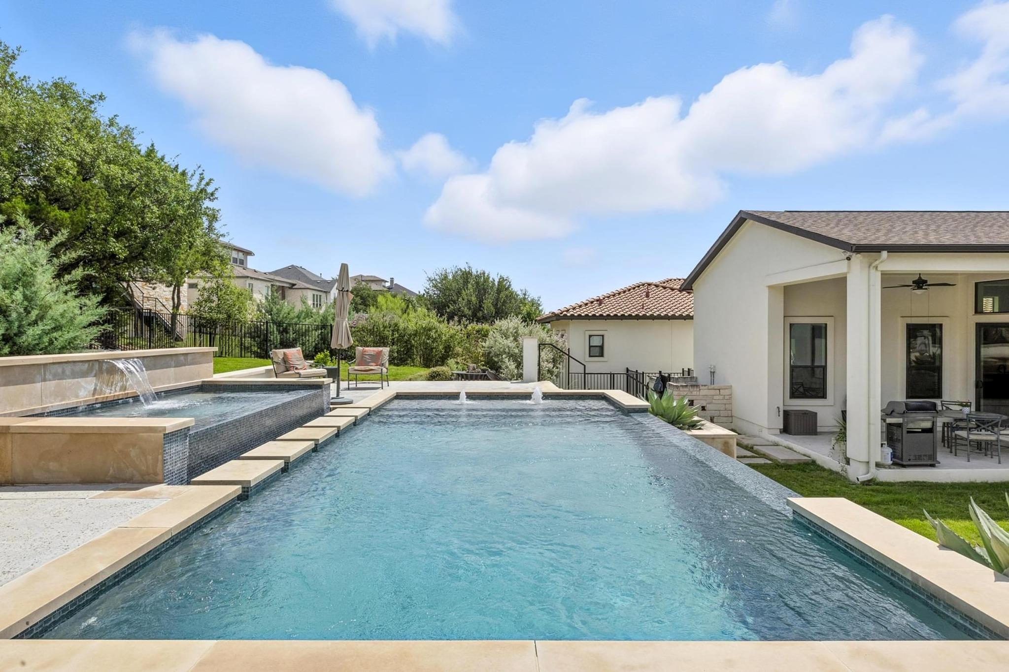 315 Ringtail Stream Dr, Austin, TX 78738