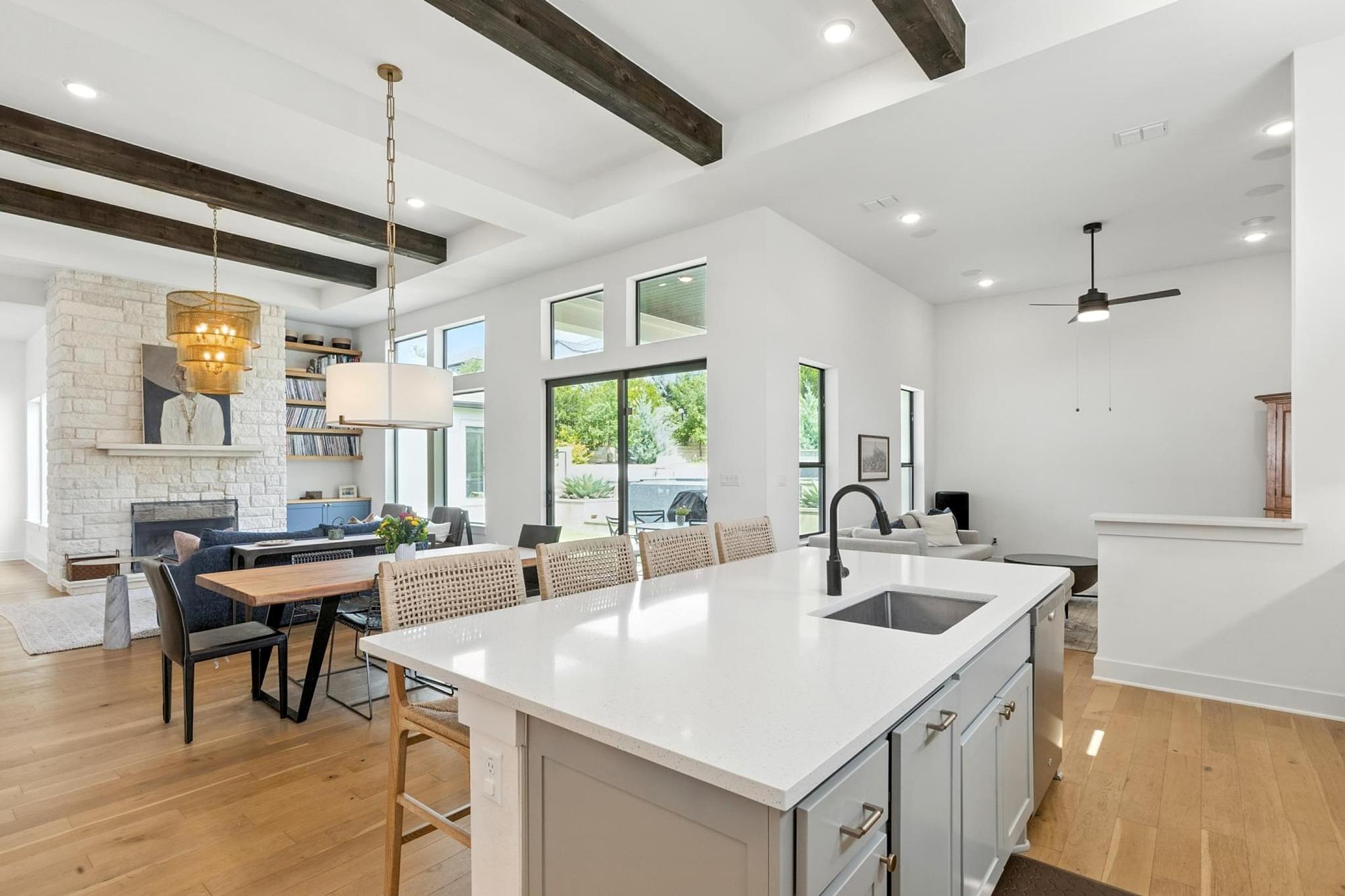 315 Ringtail Stream Dr, Austin, TX 78738