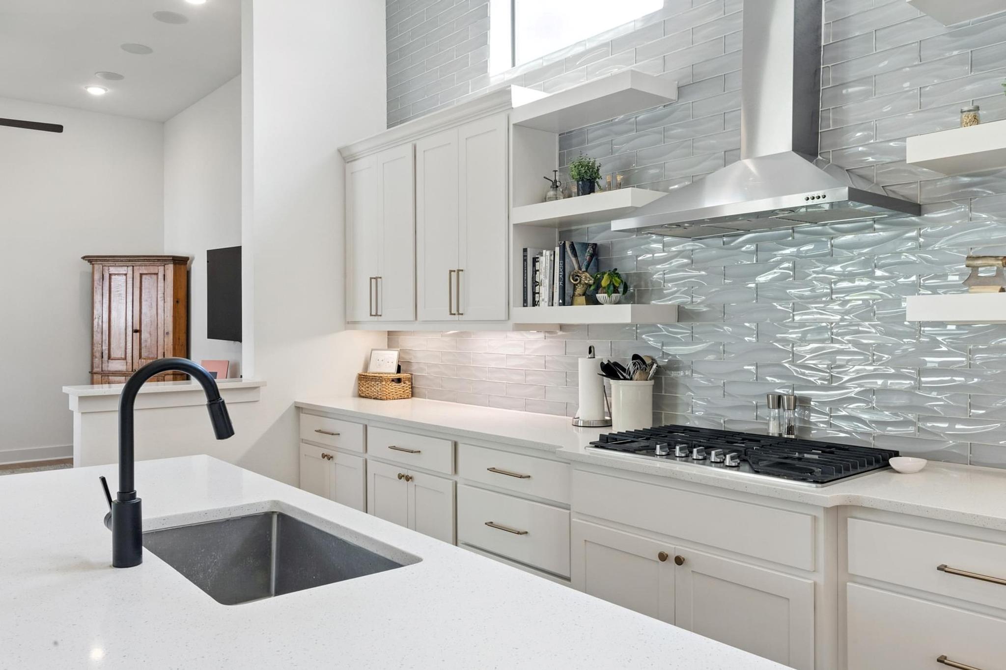 315 Ringtail Stream Dr, Austin, TX 78738