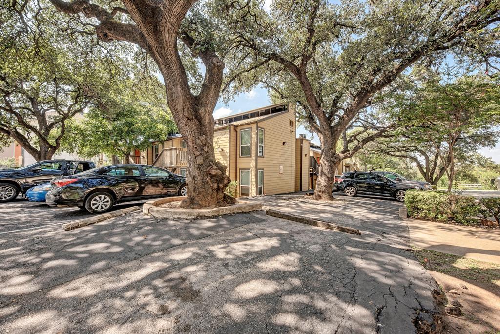 1000 W 26th St # 219, Austin, TX 78705