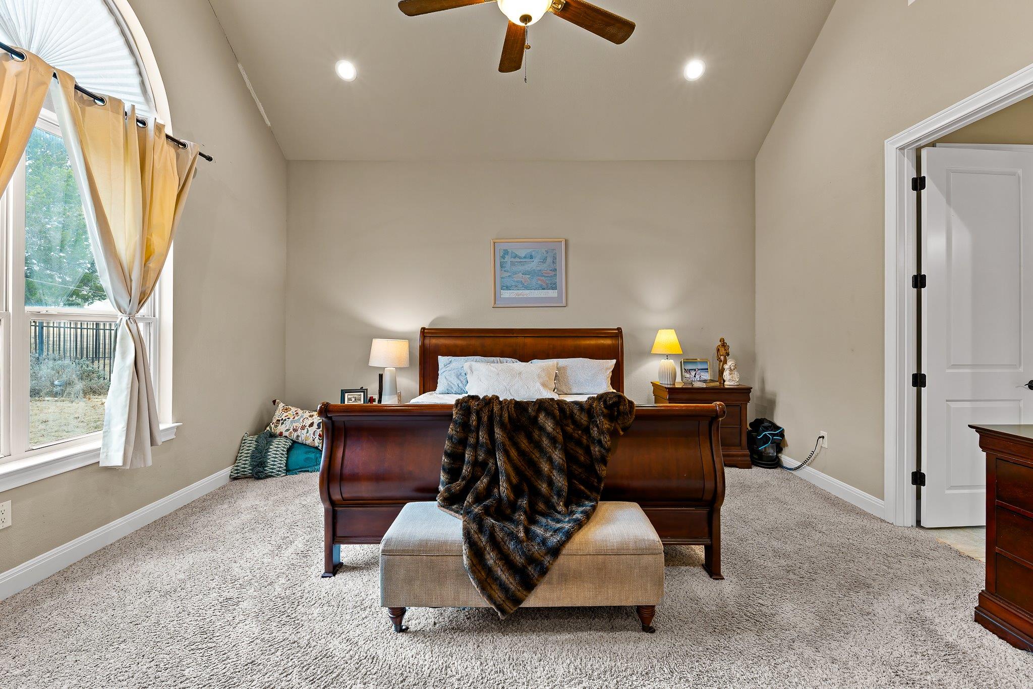 204 S Venture Blvd, Point Venture, TX 78645