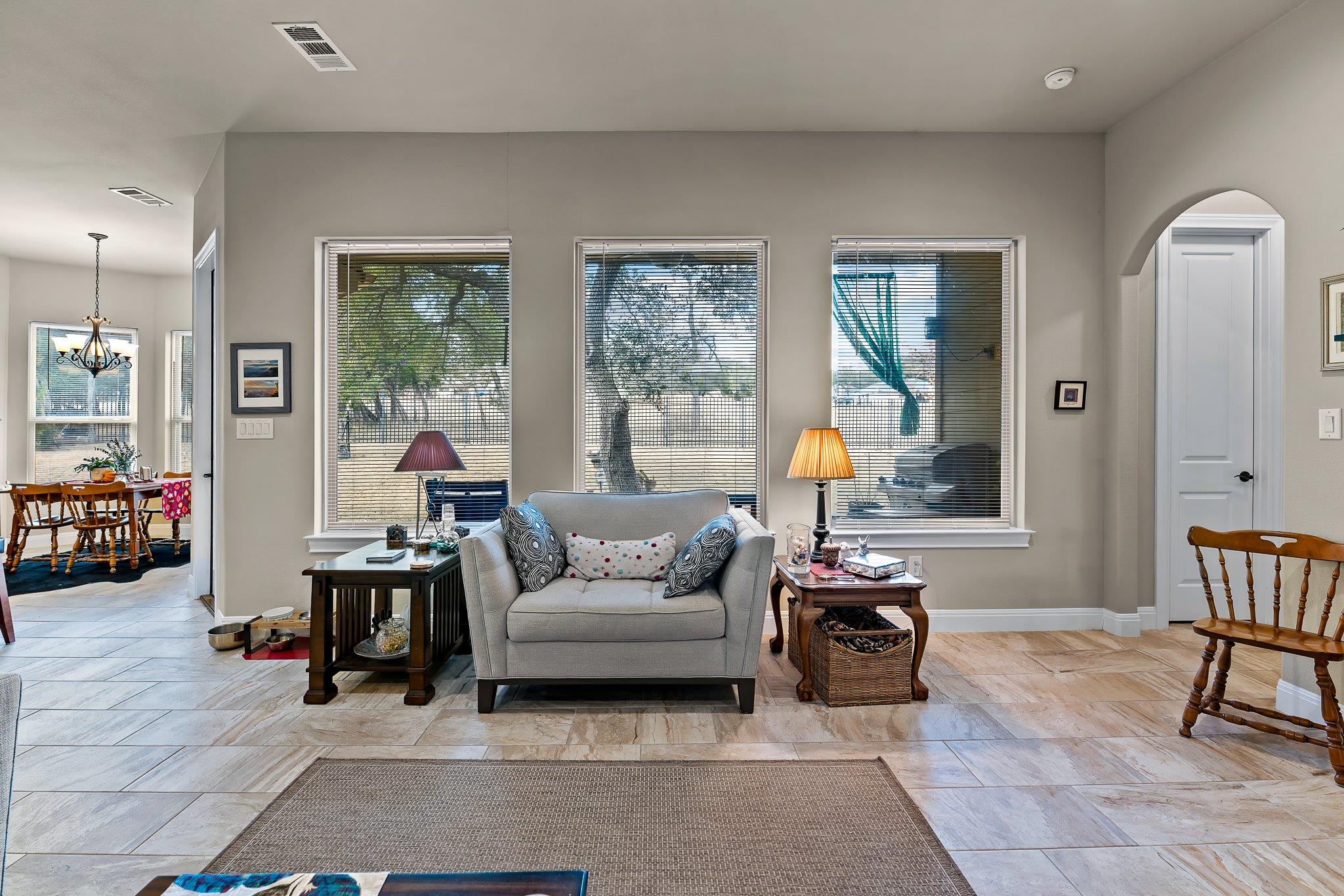 204 S Venture Blvd, Point Venture, TX 78645