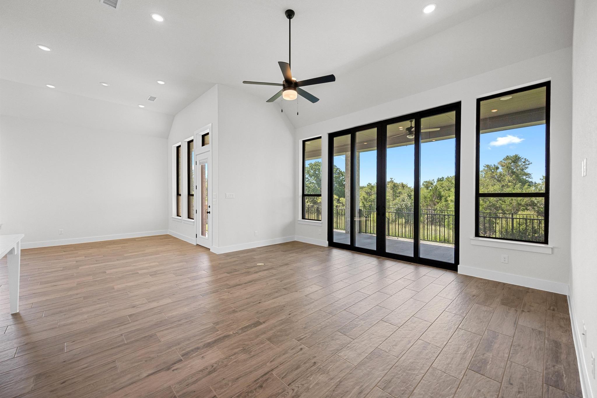328 Belanger Canyon Dr, Liberty Hill, TX 78642