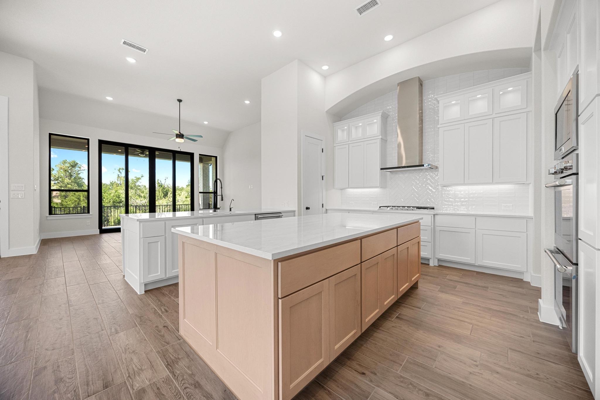 328 Belanger Canyon Dr, Liberty Hill, TX 78642